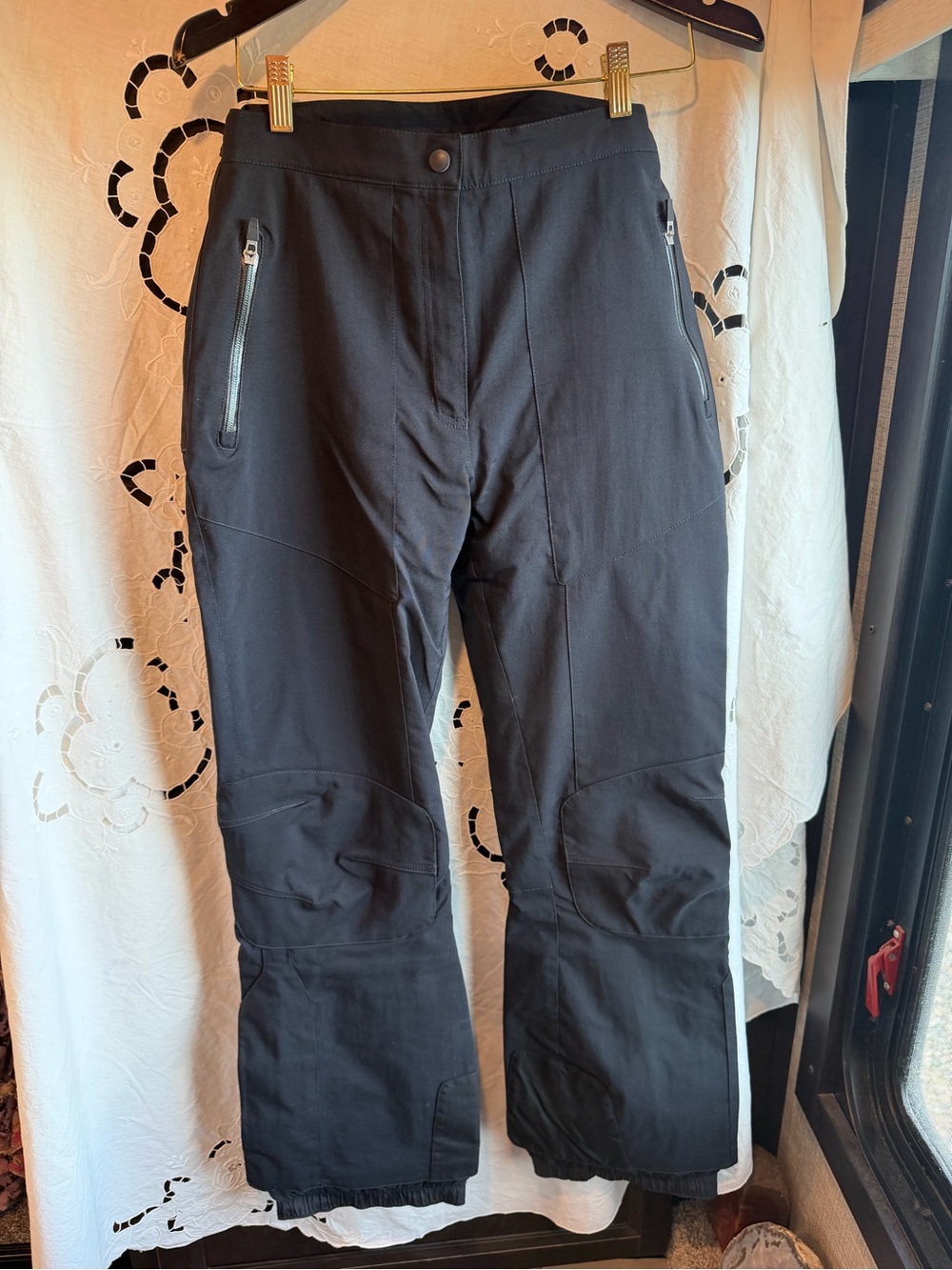 Obermeyer Ridgeline Ski Pants Women’s 8 Black Snowboard Snow Pants Gorpcore Wear